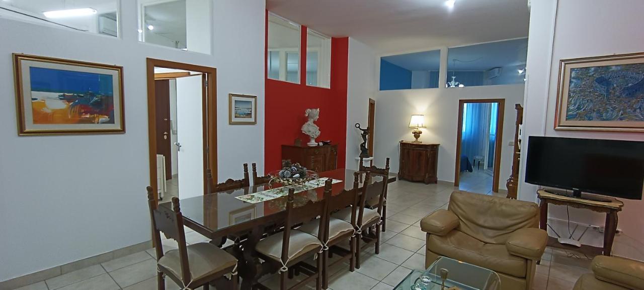 Appartamento Amanda'S Taranto Esterno foto